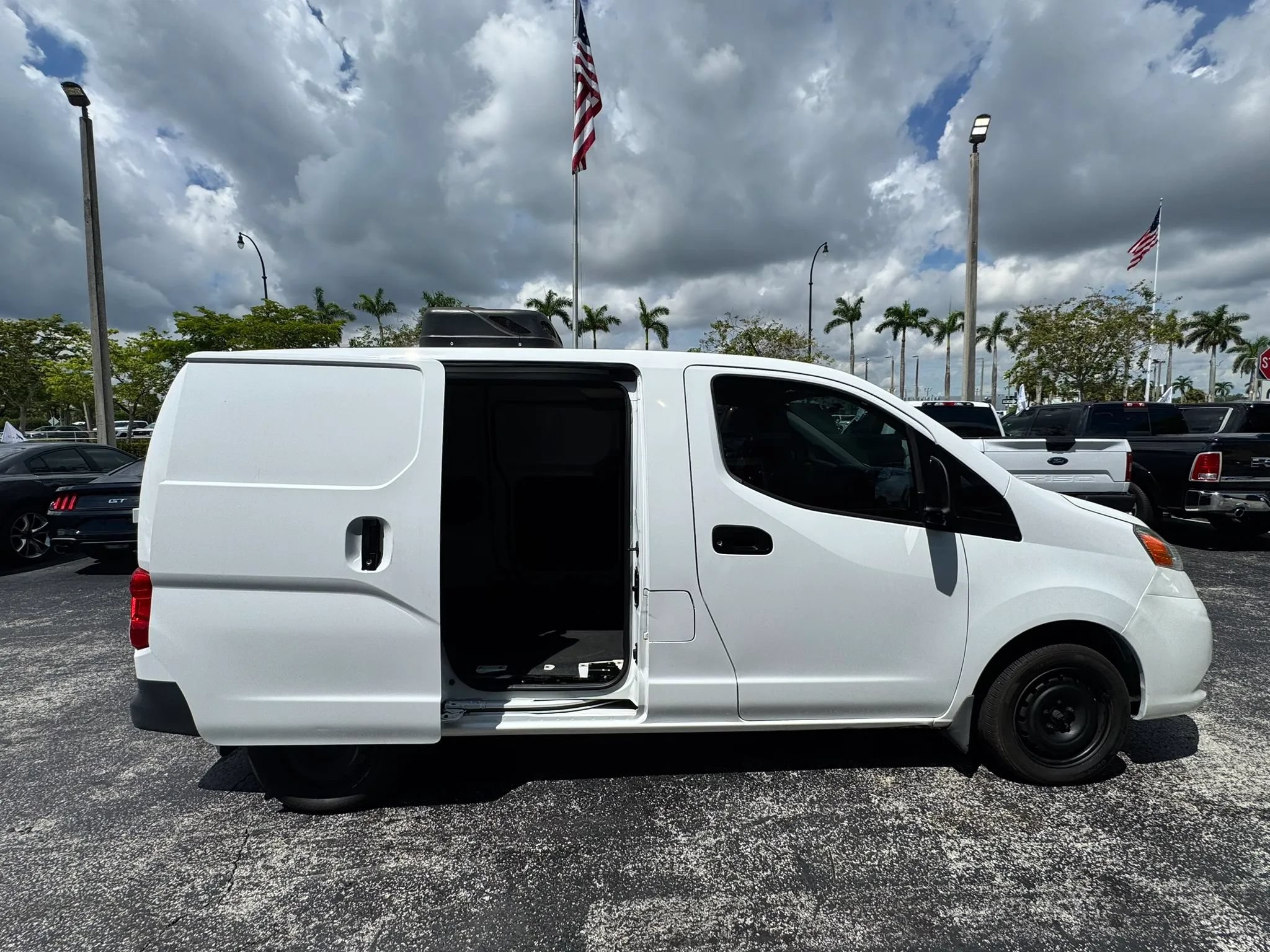 Used 2019 Nissan NV200 S w/ Cruise Control Package FWD image 12