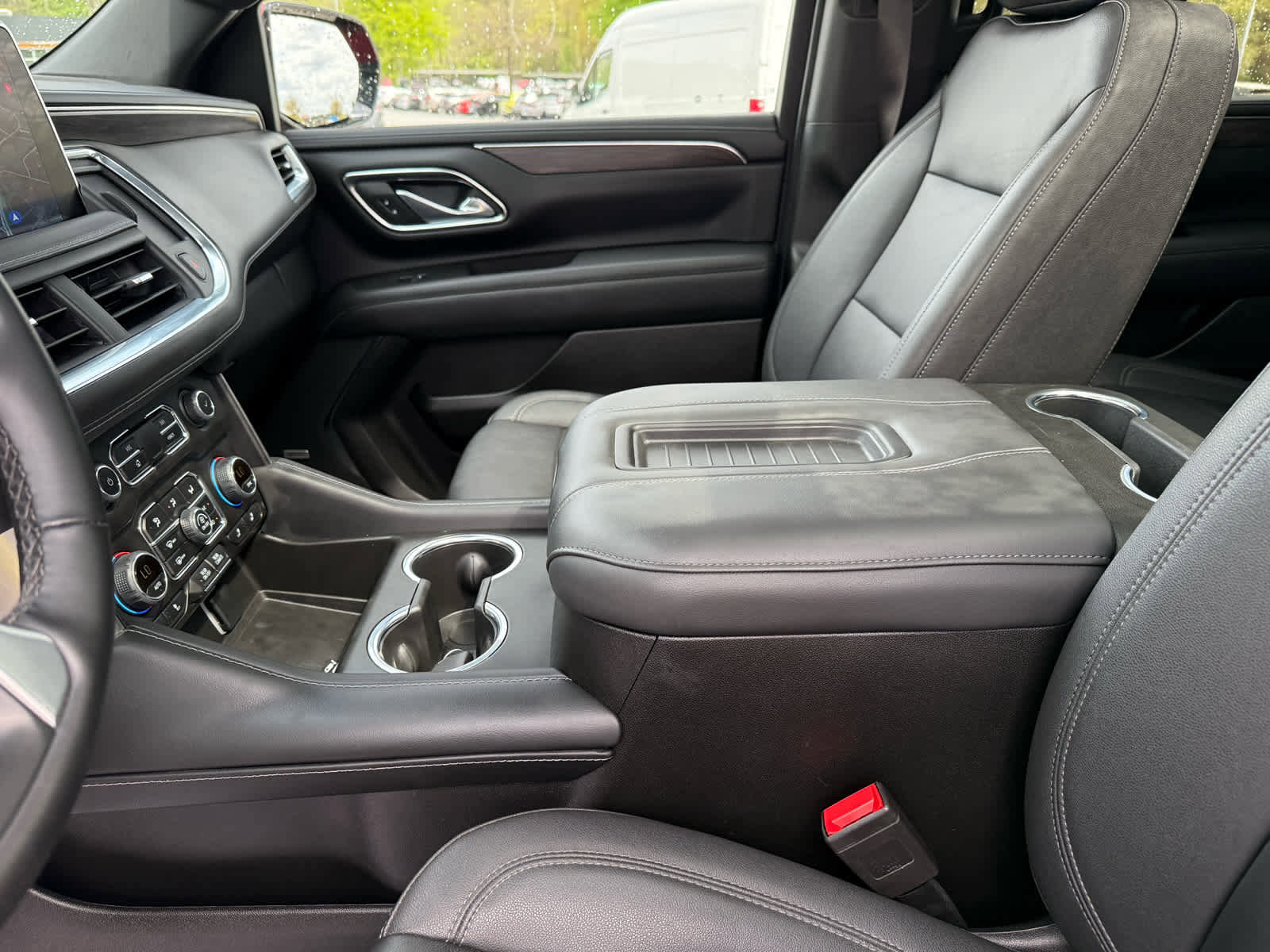 Used 2023 Chevrolet Tahoe Z71 w/ Luxury Package image 20