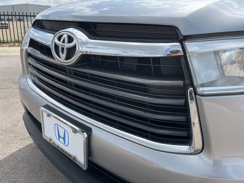 Used 2016 Toyota Highlander XLE image 15
