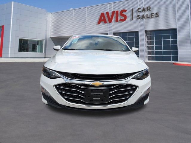 Used 2023 Chevrolet Malibu LT image 2