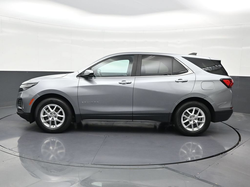 Used 2023 Chevrolet Equinox LT FWD image 2