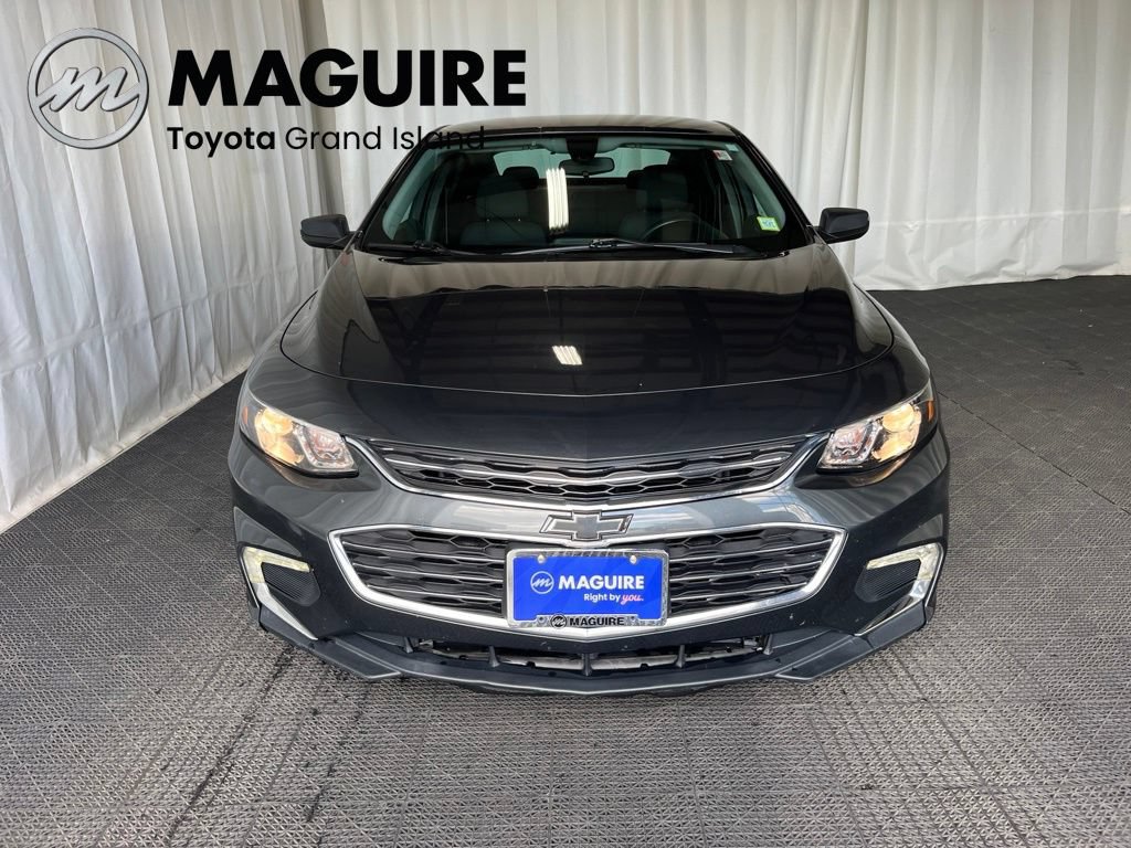 Used 2017 Chevrolet Malibu LT FWD image 32