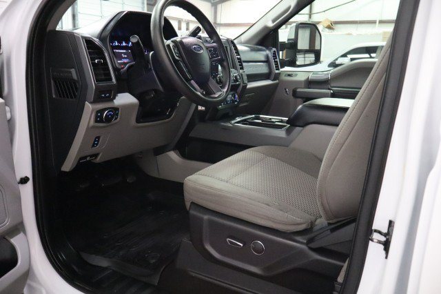 Used 2019 Ford F250 XLT w/ XLT Premium Package AWD/4WD image 33