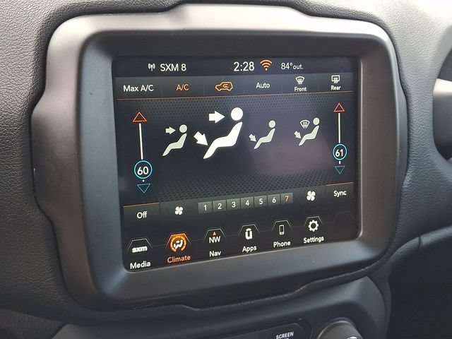 Used 2023 Jeep Renegade Altitude AWD/4WD image 17