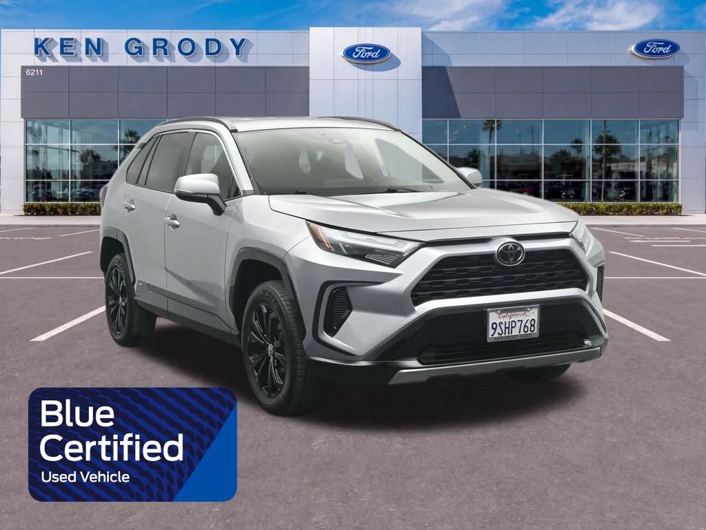 Used 2025 Toyota RAV4 SE
