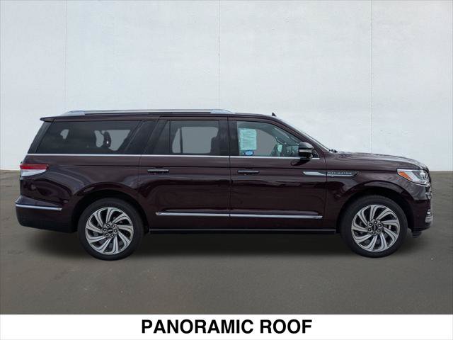 Used 2024 Lincoln Navigator L Reserve AWD/4WD image 6