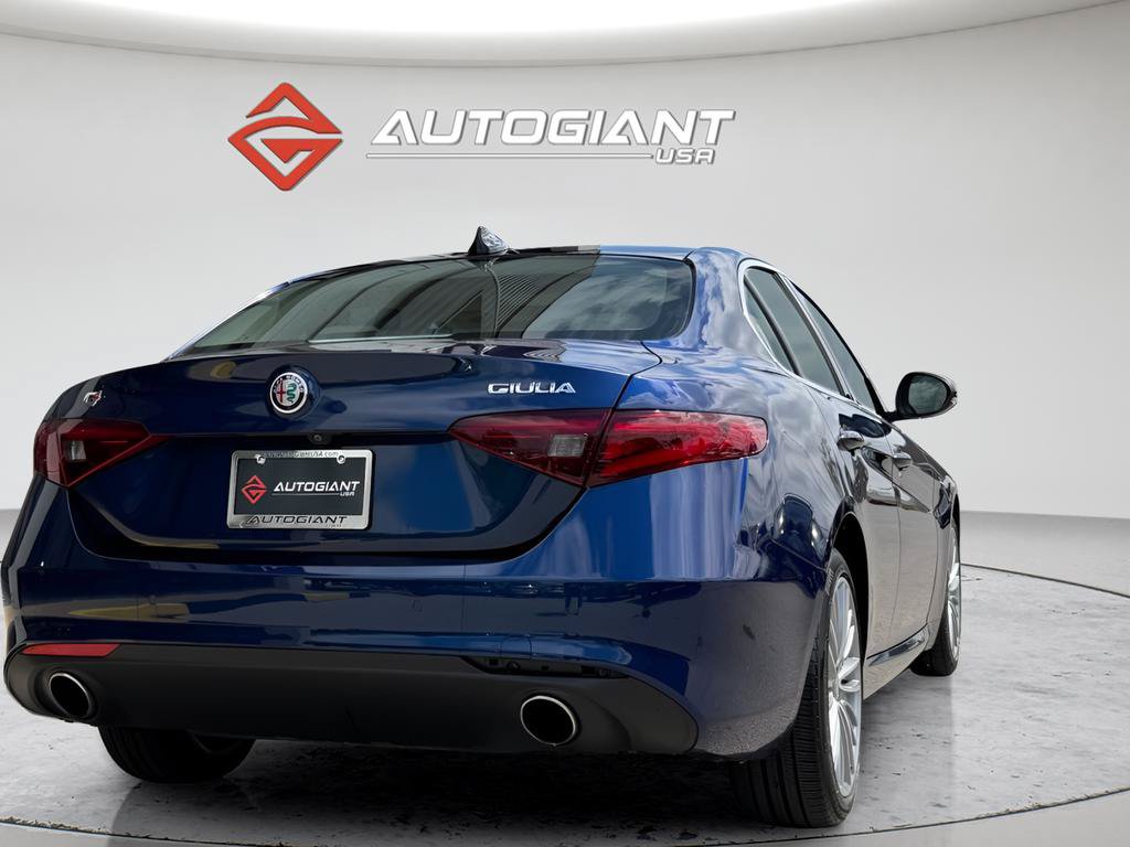 Used 2019 Alfa Romeo Giulia Ti w/ Quick Order Package 22X Lusso AWD/4WD image 10