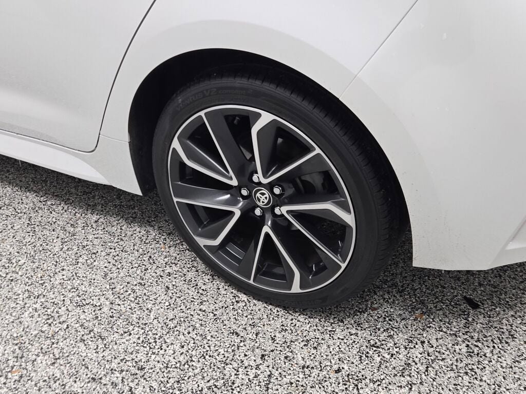 Used 2021 Toyota Corolla XSE image 17