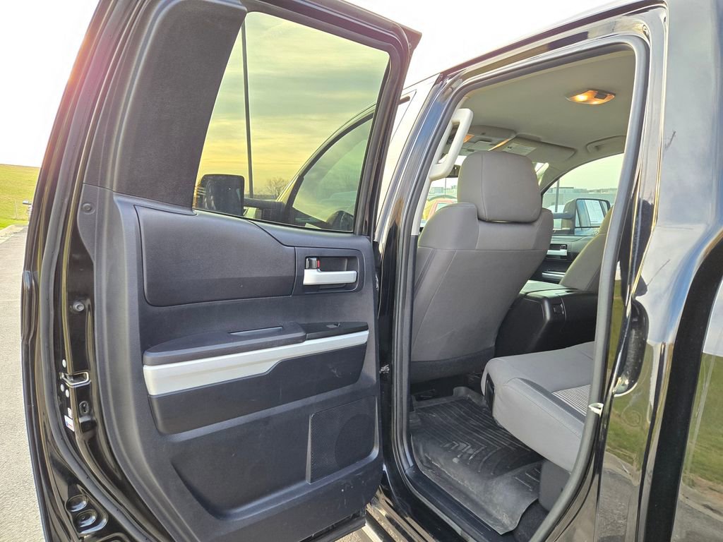 Used 2014 Toyota Tundra SR5 w/ SR5 Upgrade Package image 27