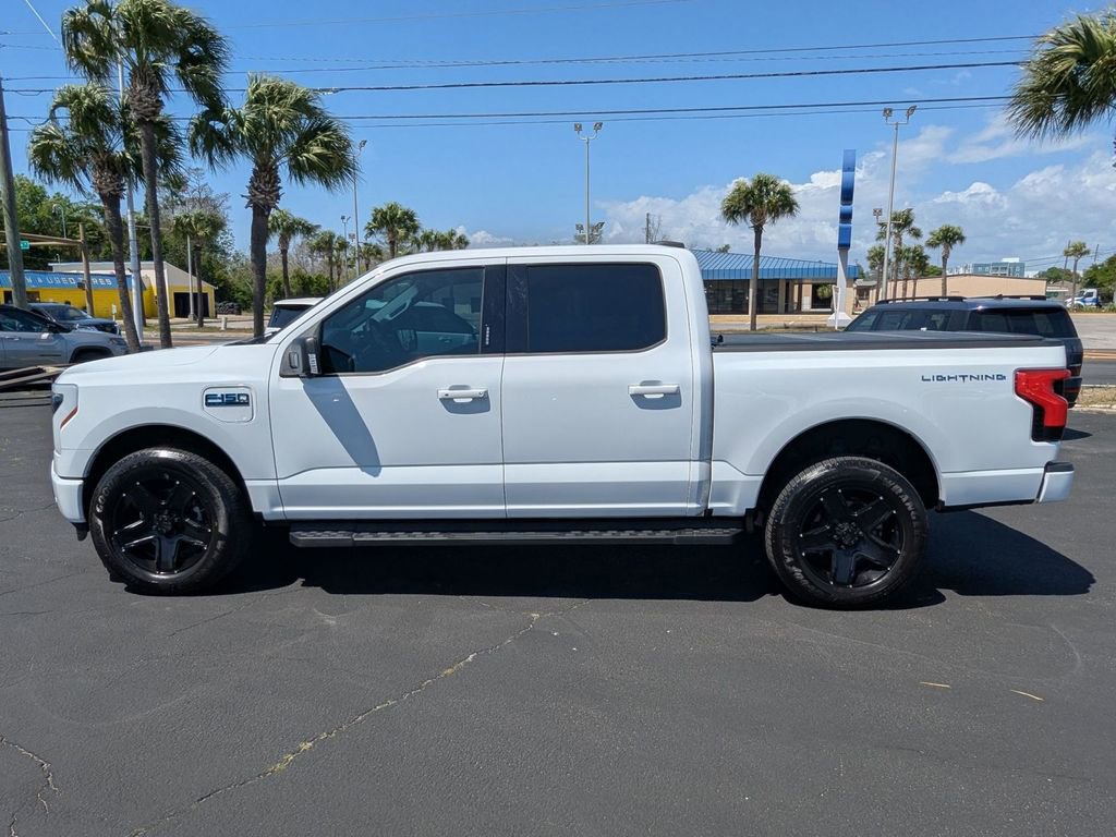 Used 2024 Ford F150 Lightning Flash image 9