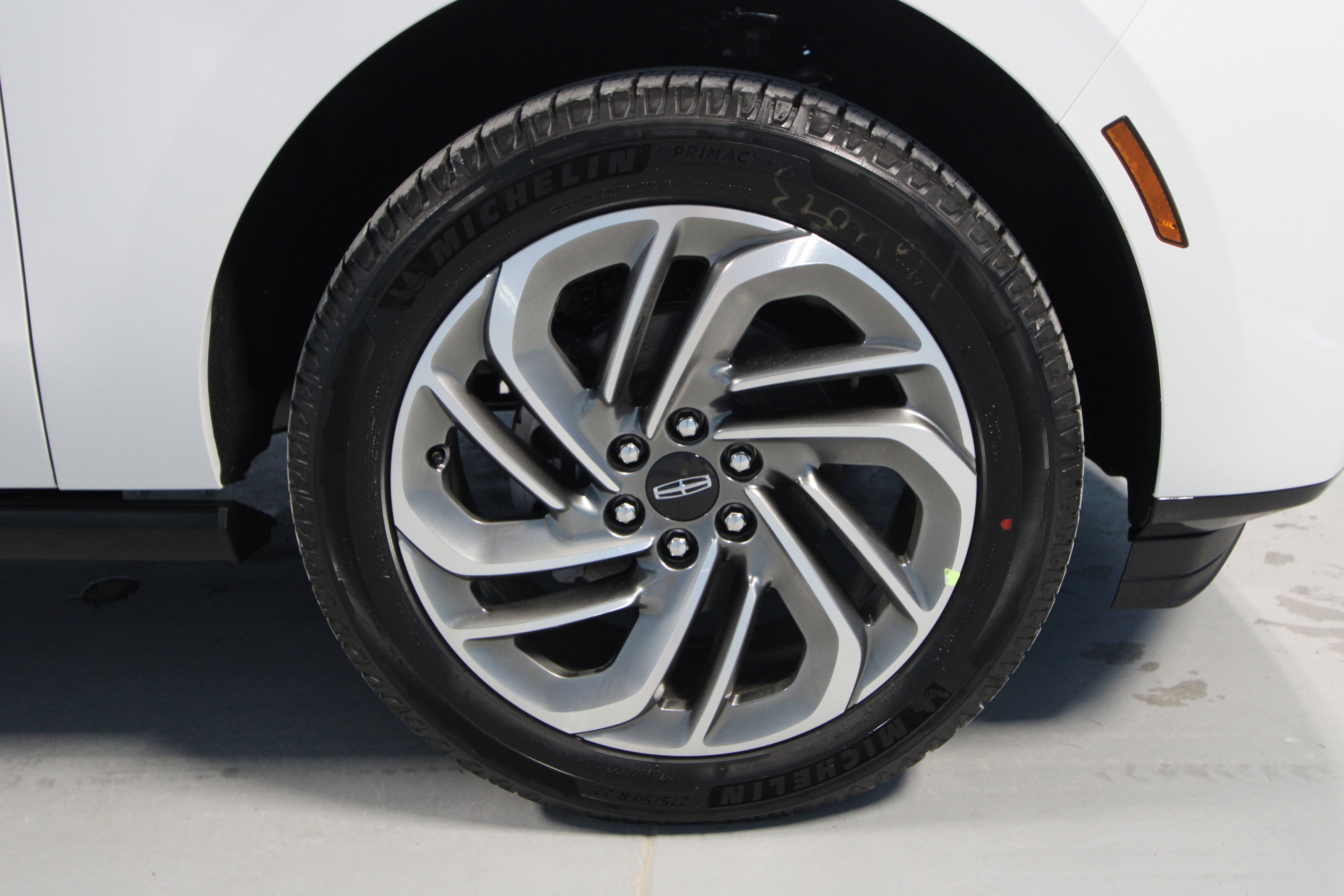 New 2026 Lincoln Navigator L Reserve AWD/4WD image 35