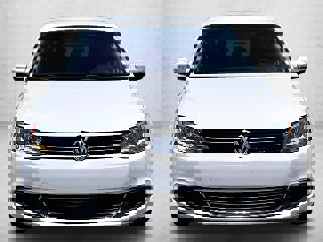 Used 2013 Volkswagen Jetta SE image 3