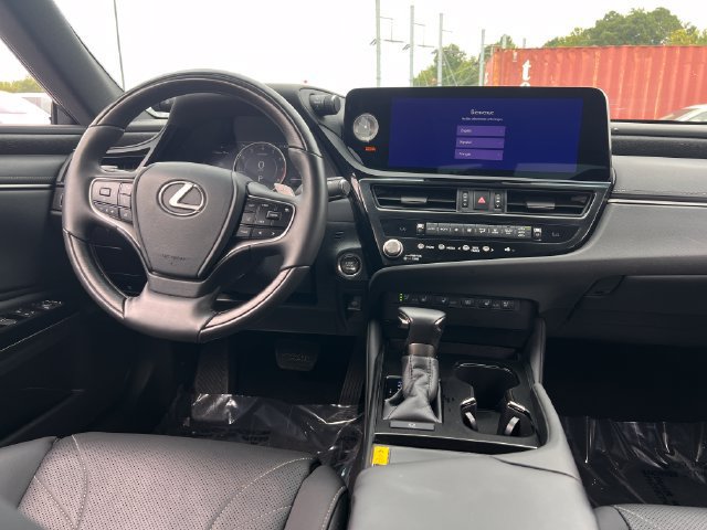 Used 2024 Lexus ES 350 w/ Technology Package FWD image 16