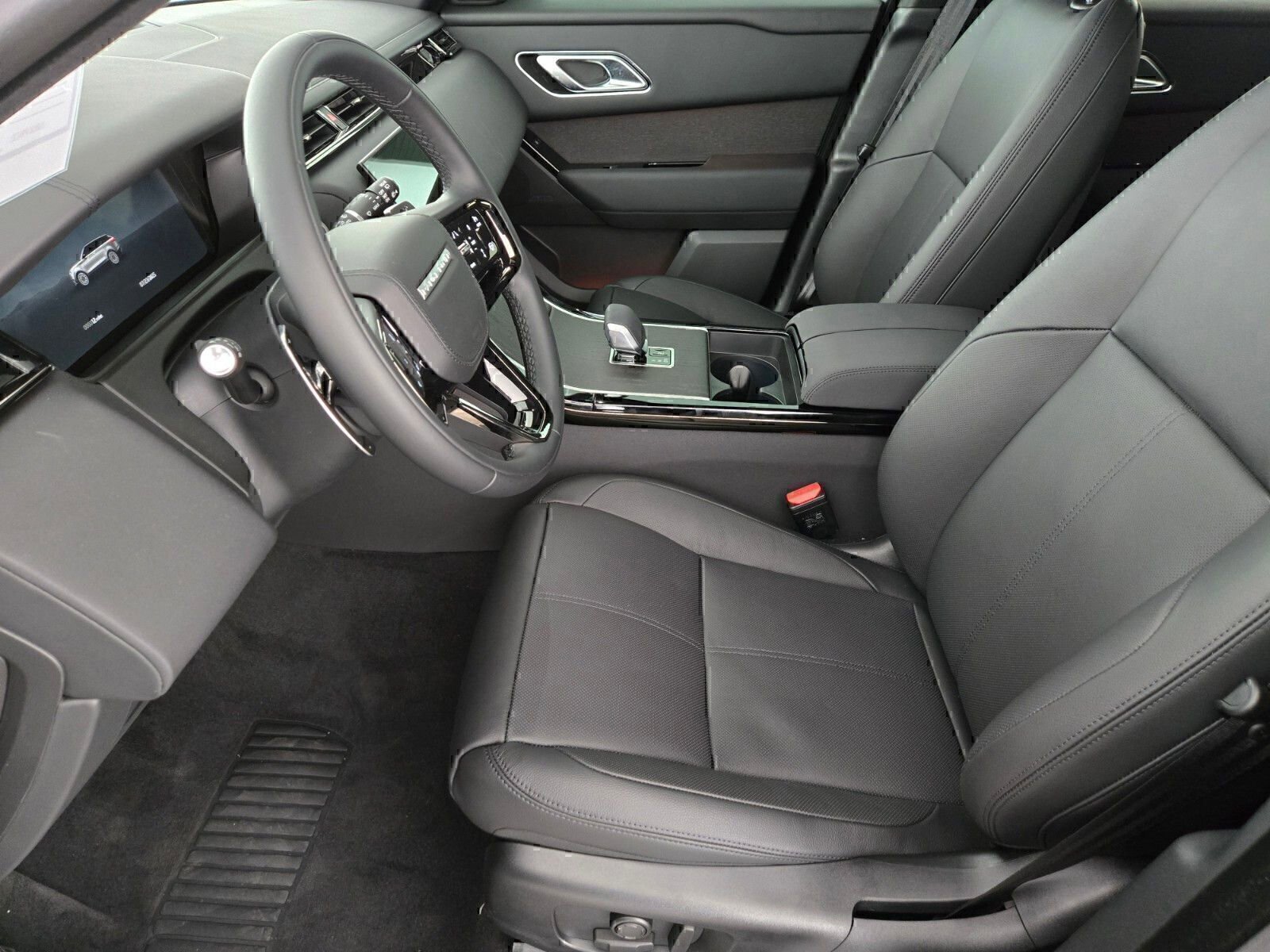 New 2026 Land Rover Range Rover Velar Dynamic SE image 10