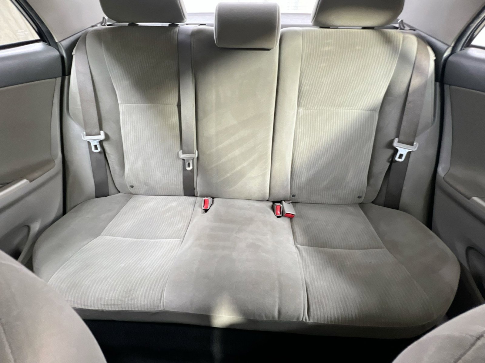 Used 2010 Toyota Corolla LE image 5