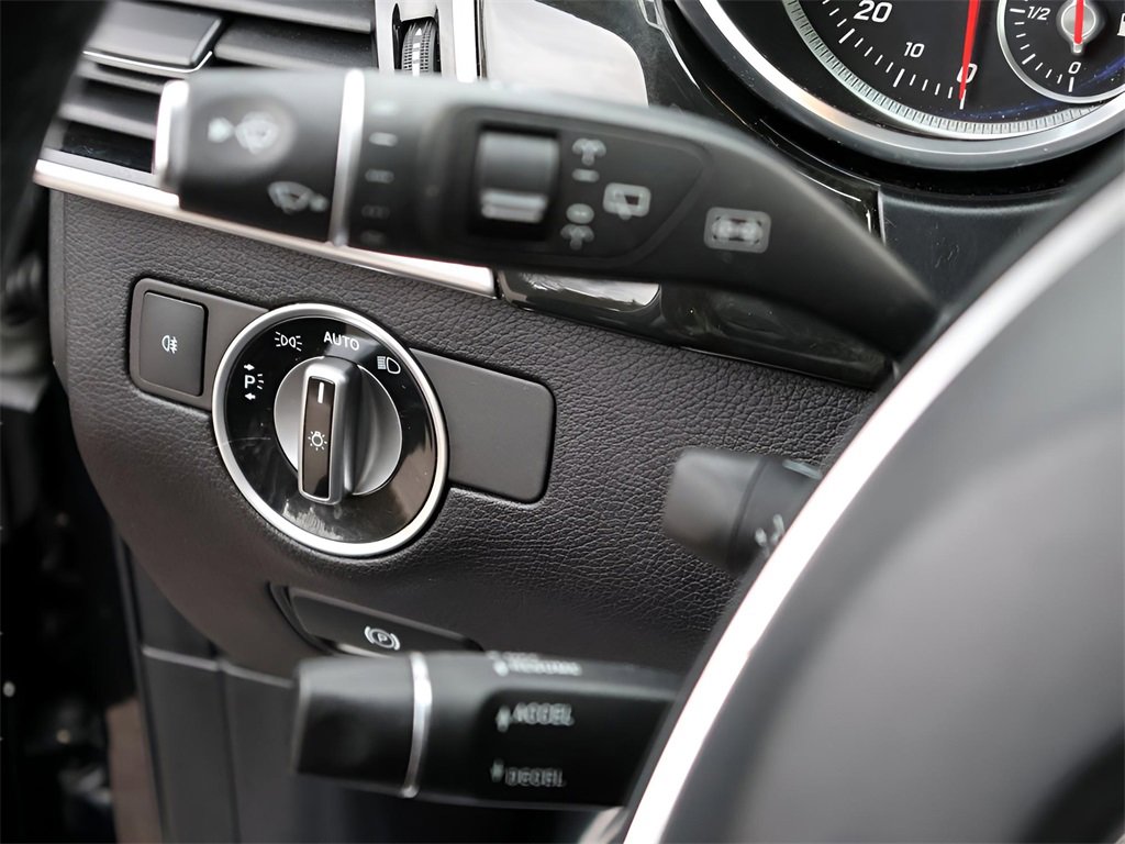 Used 2016 Mercedes-Benz GLE 300d 4MATIC image 33