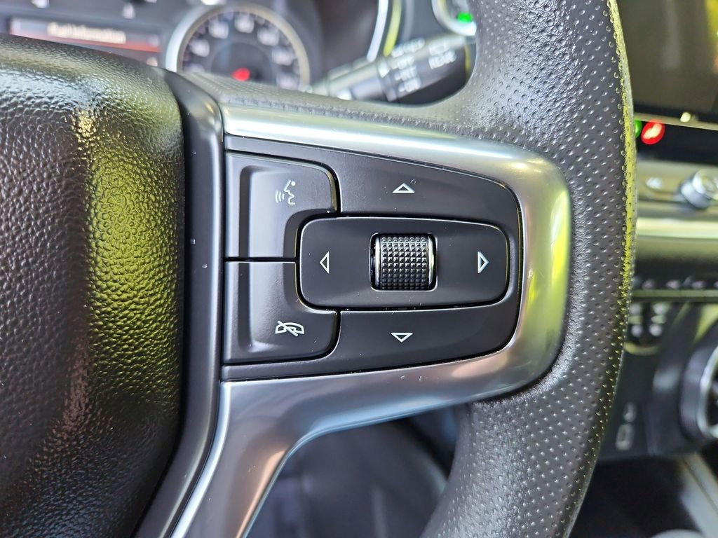 Used 2023 Chevrolet Blazer LT image 12