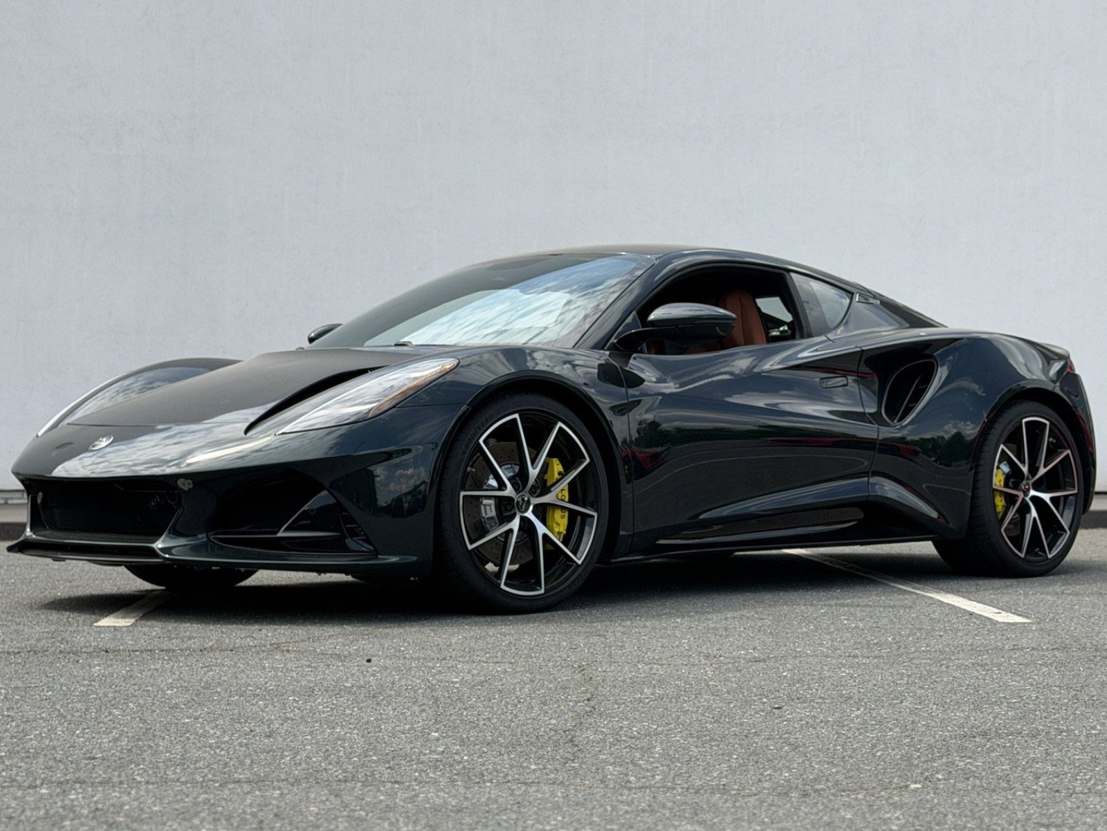 Used 2025 Lotus Emira RWD image 2
