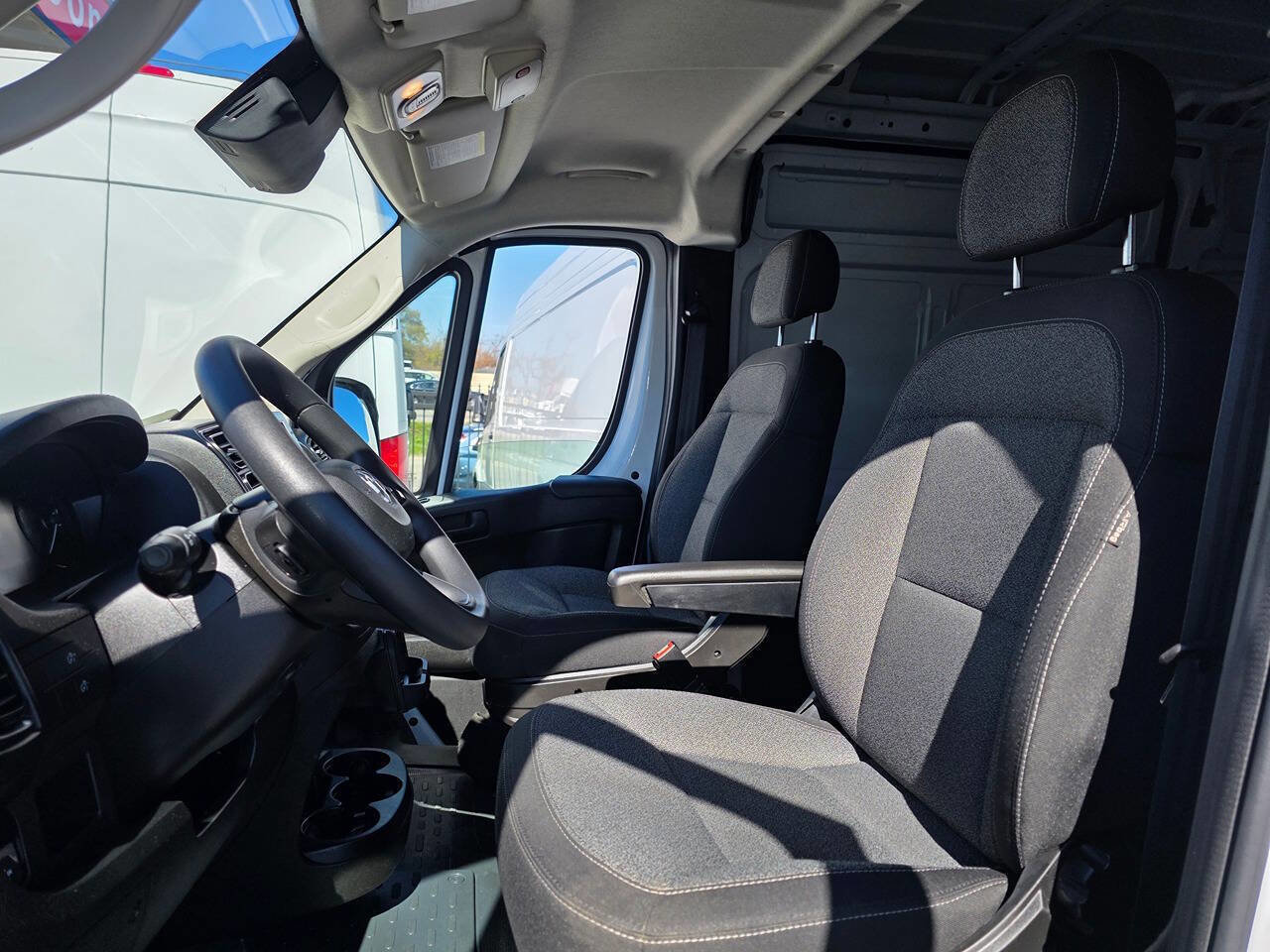 Used 2023 RAM ProMaster 2500 image 8