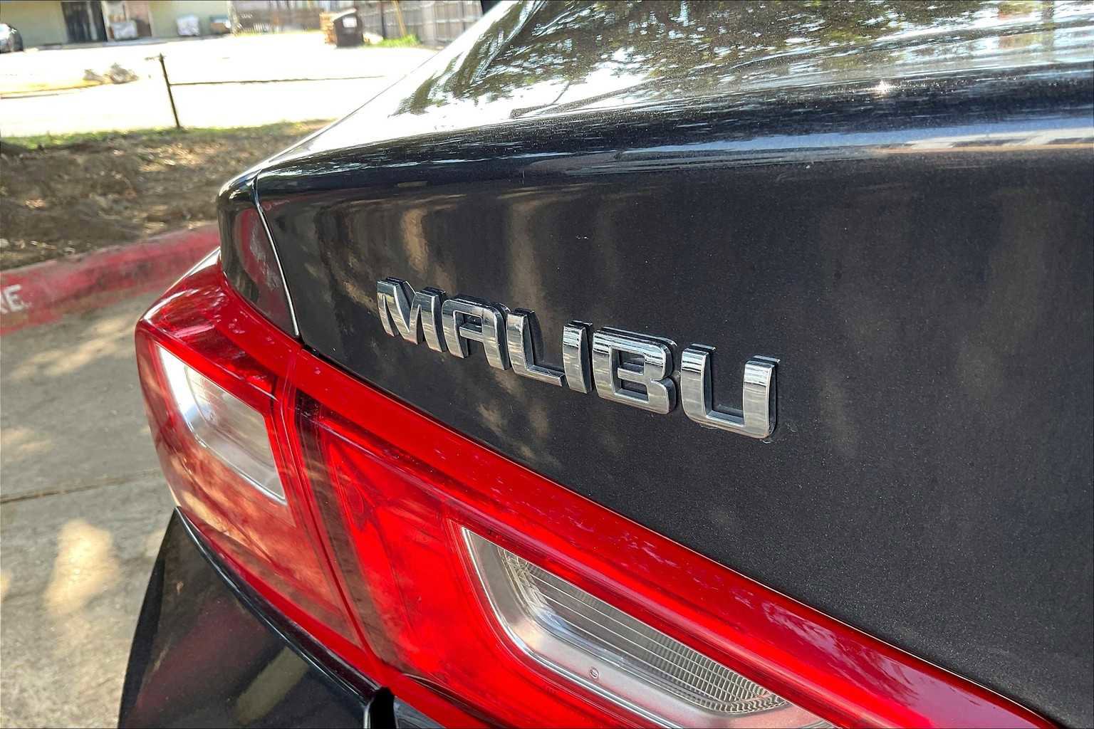 Used 2023 Chevrolet Malibu LS image 9