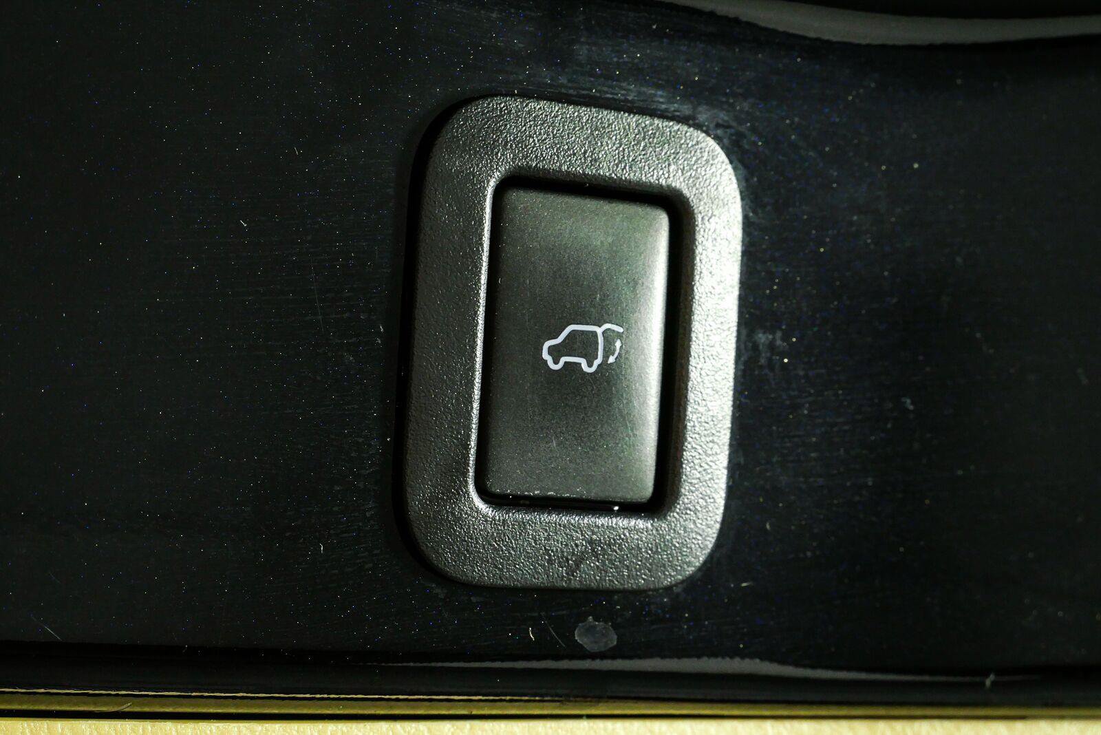Used 2018 Toyota Highlander XLE FWD image 35