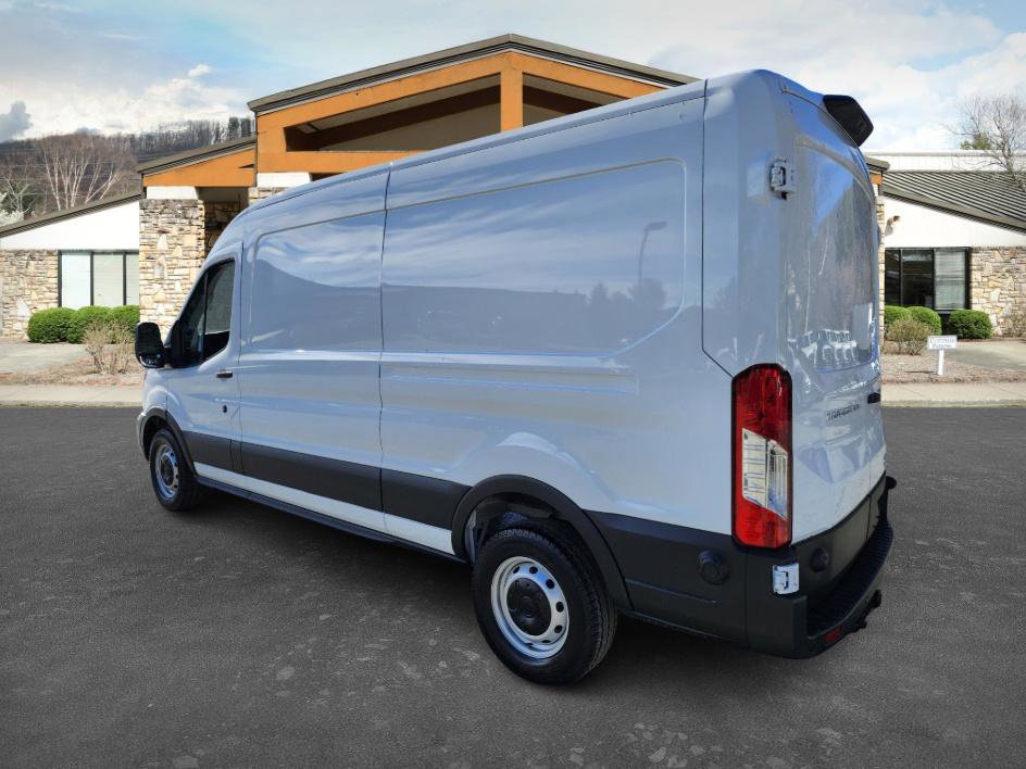 New 2024 Ford Transit 250 148 Medium Roof w/ Load Area Protection Package image 5