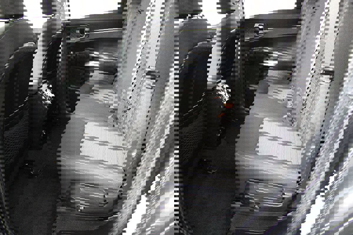 Used 2023 Kia Sorento LX image 23