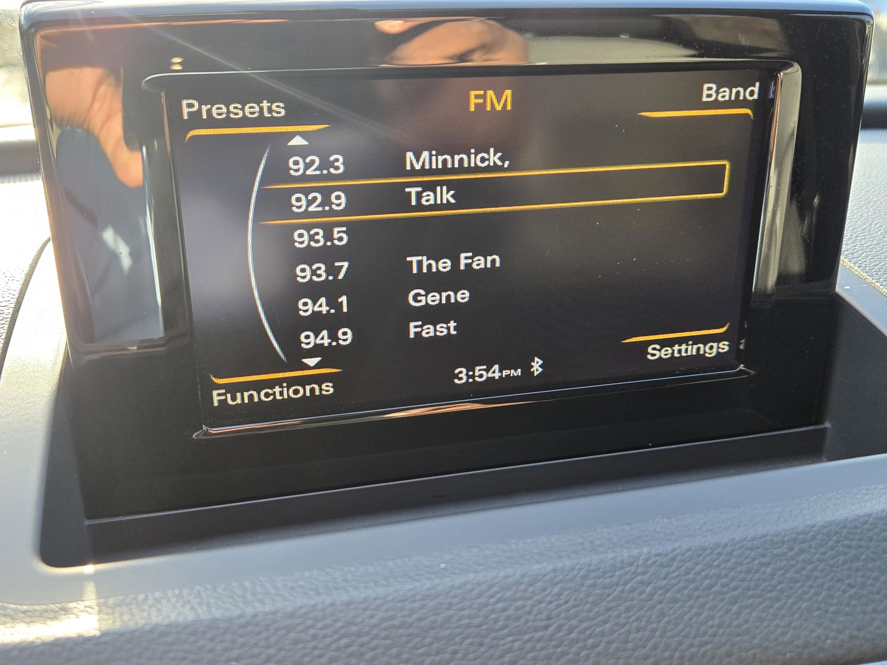 Used 2018 Audi Q3 2.0T Premium w/ Convenience Package image 21