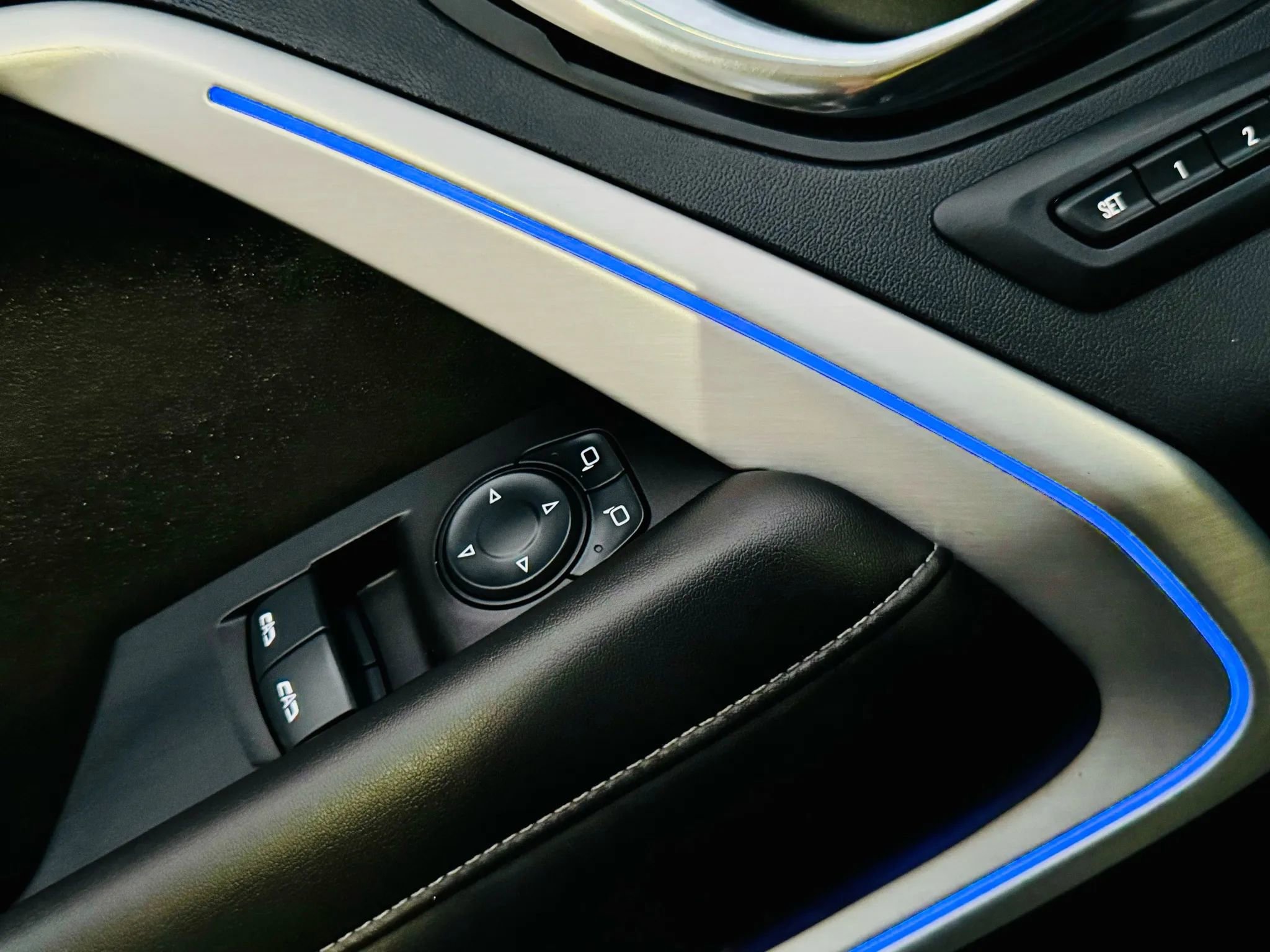 Used 2016 Chevrolet Camaro SS image 33