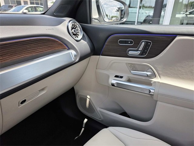 New 2025 Mercedes-Benz GLB 250 GLB 250 image 14