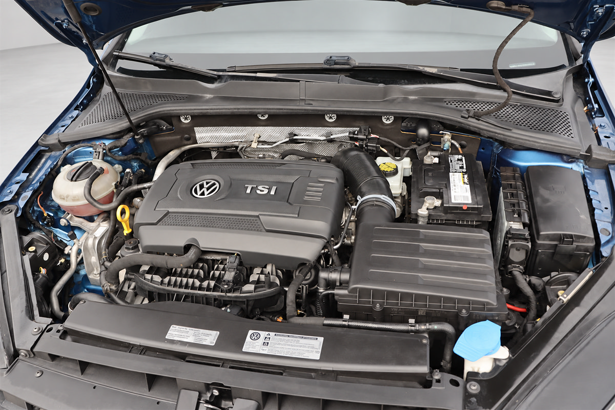Used 2016 Volkswagen Golf SE FWD image 43