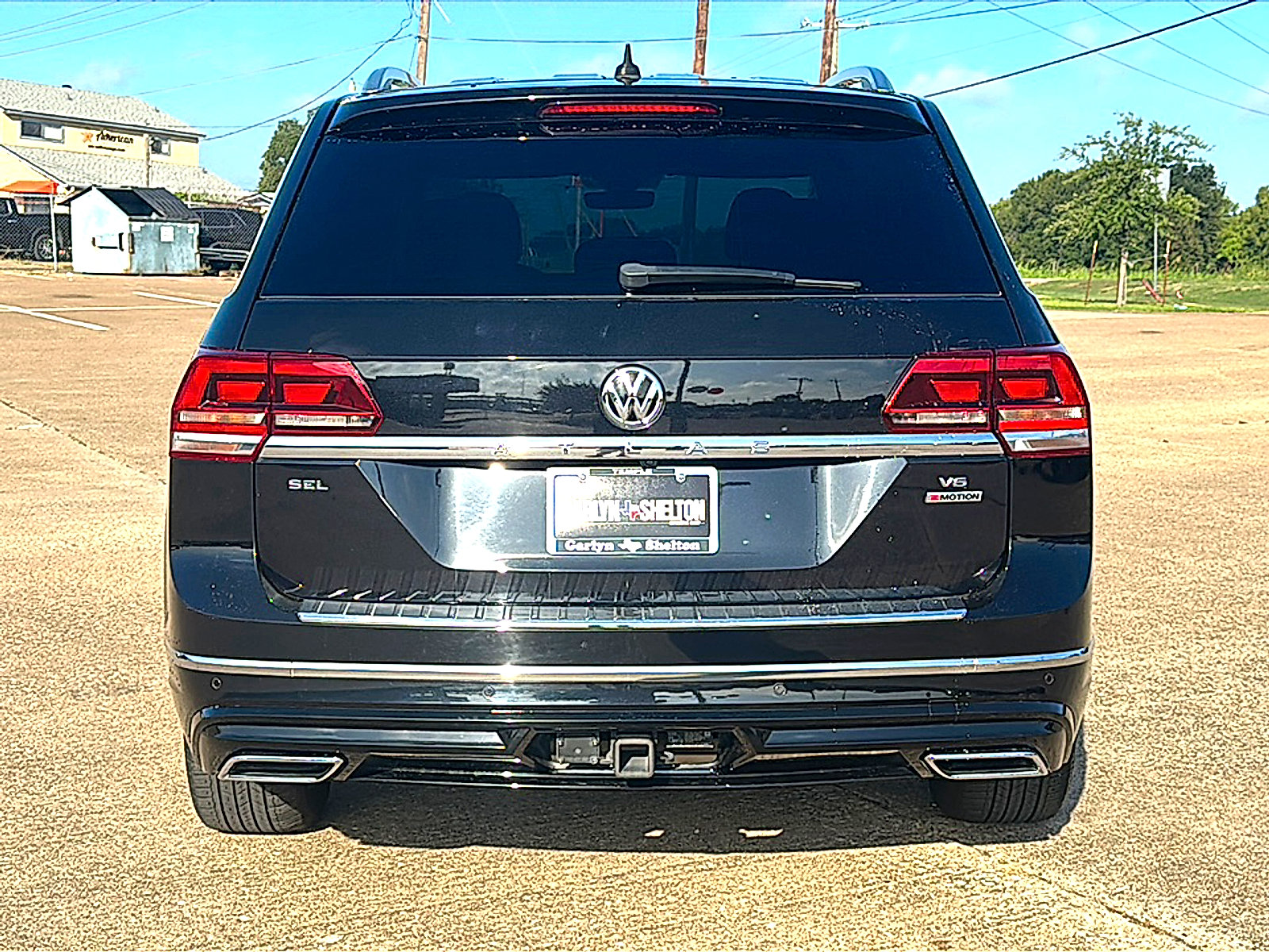 Used 2018 Volkswagen Atlas SEL w/ R-Line Package AWD/4WD image 7