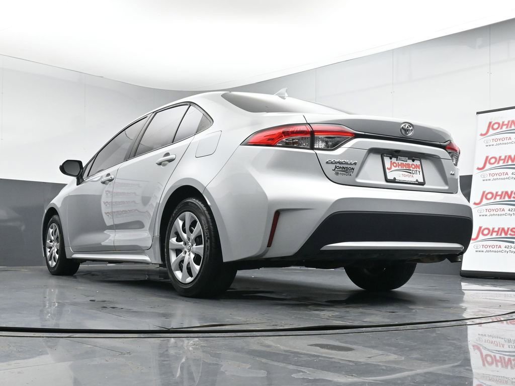 Used 2022 Toyota Corolla LE image 37