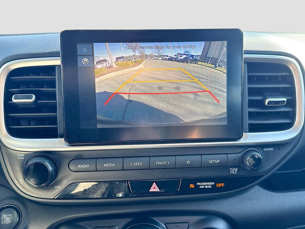 Used 2025 Hyundai Venue SEL image 13