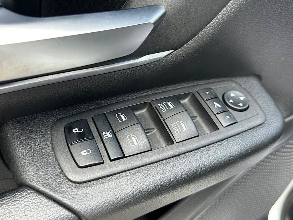 Used 2023 RAM 1500 Big Horn AWD/4WD image 16