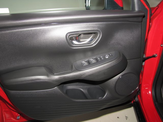 Certified 2024 Honda HR-V EX-L image 10