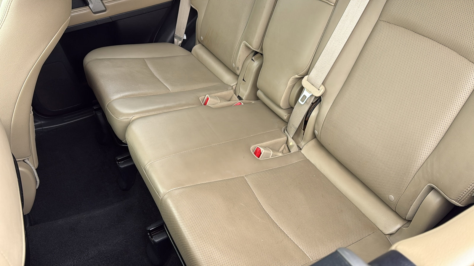 Used 2016 Toyota 4Runner Limited image 30