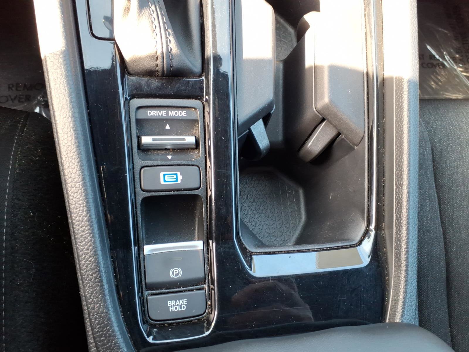 Used 2024 Honda Accord Sport image 25