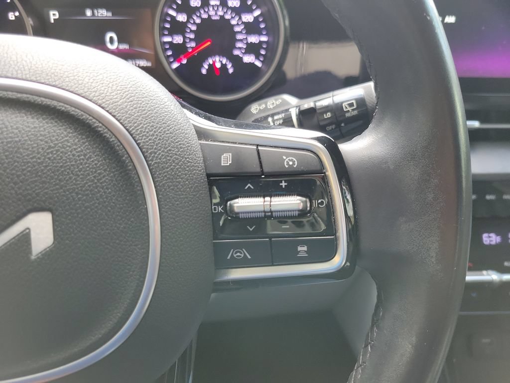 Certified 2023 Kia Carnival EX w/ Paint Protection Package FWD image 20