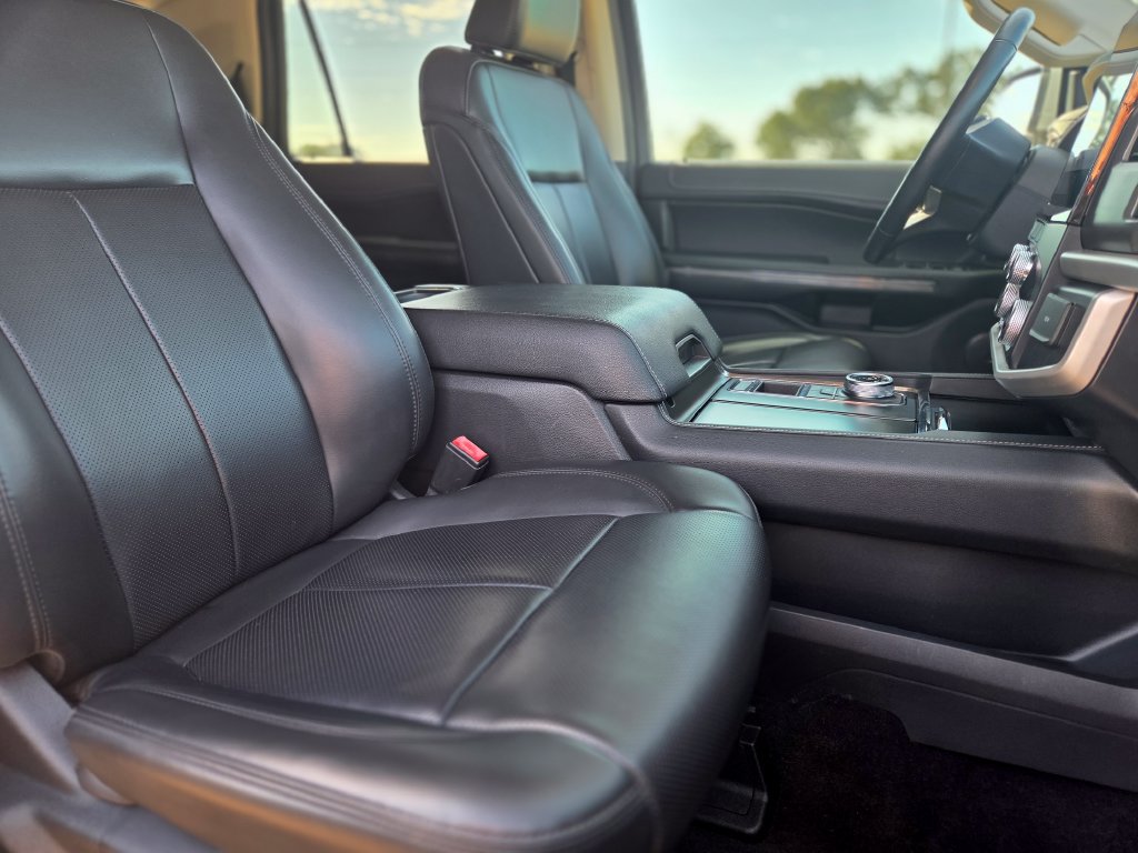 Used 2022 Ford Expedition XLT RWD image 11