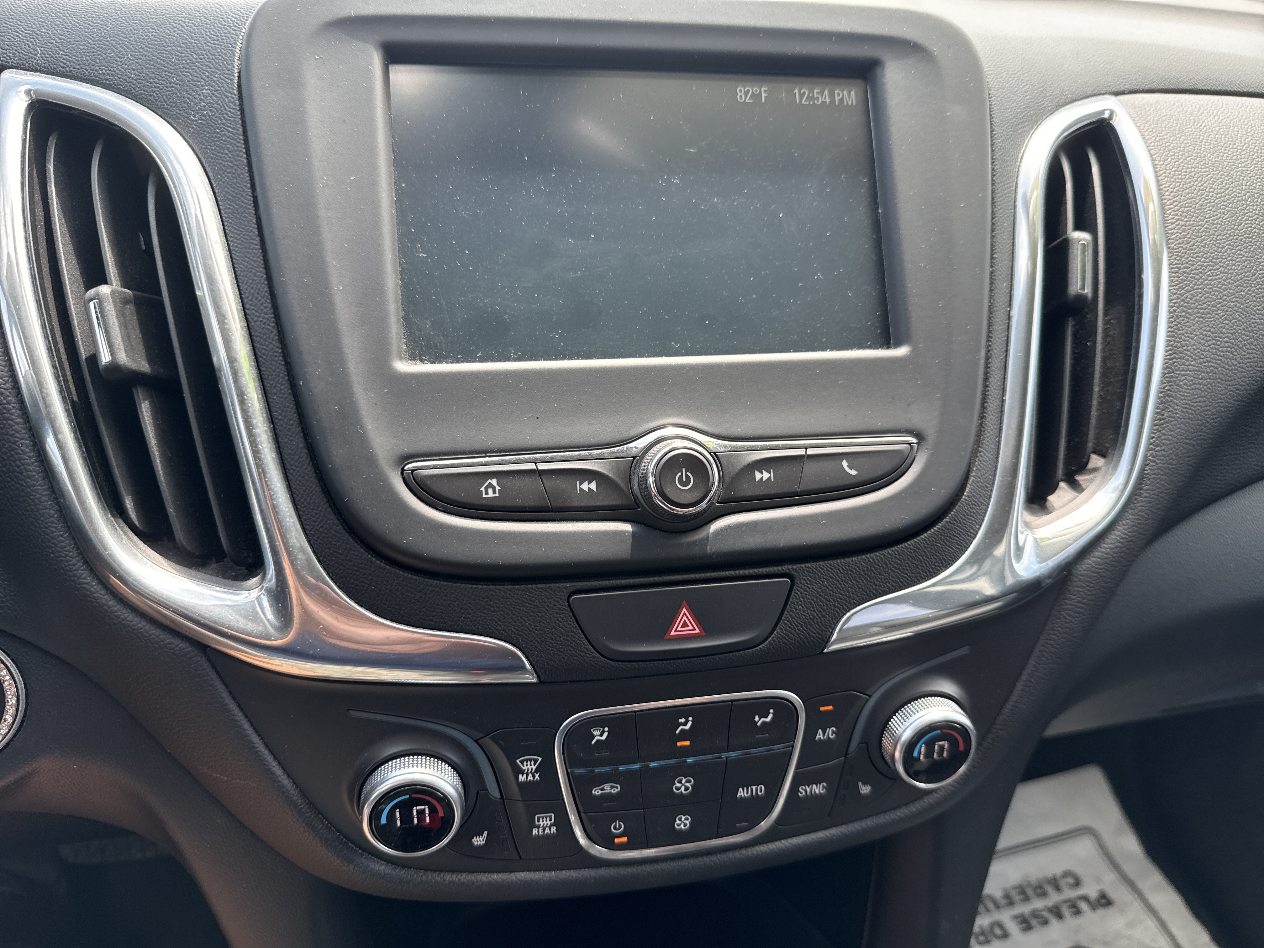 Used 2018 Chevrolet Equinox LT AWD/4WD image 15