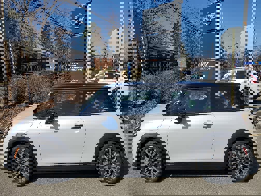 New 2026 MINI Cooper 2-Door Hardtop image 3
