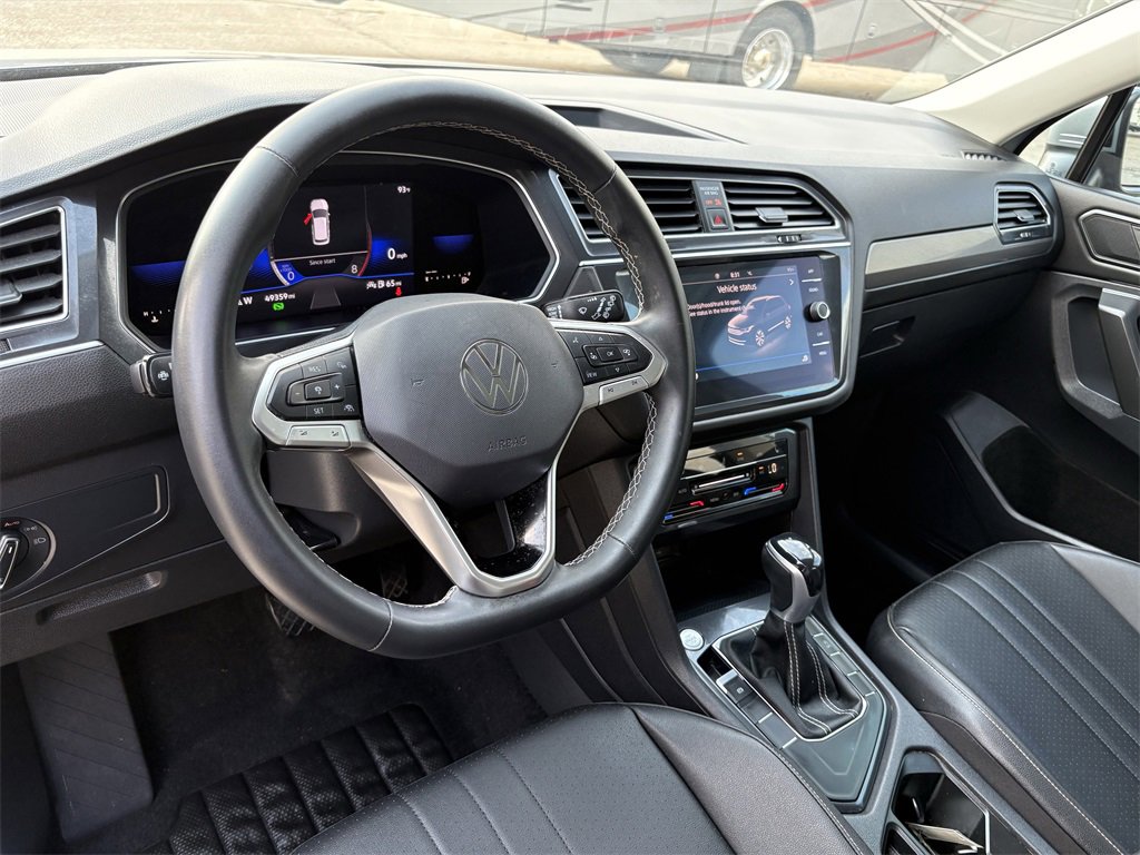 Used 2022 Volkswagen Tiguan SE image 14