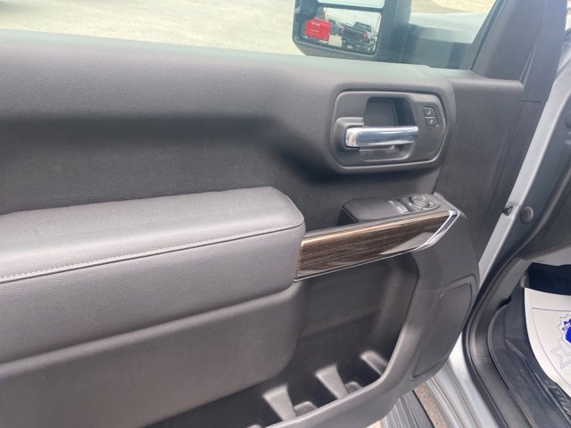 Used 2024 Chevrolet Silverado 2500 LT w/ Convenience Package image 12