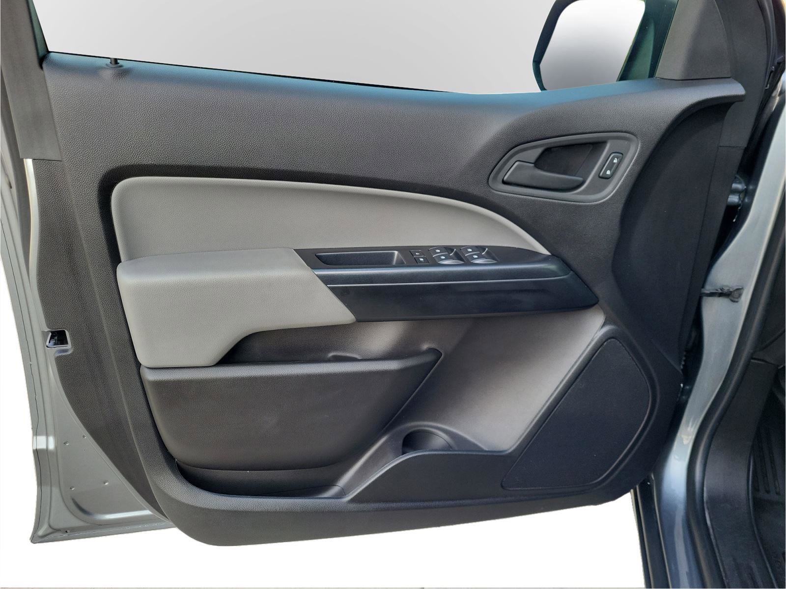 Used 2021 Chevrolet Colorado W/T image 9