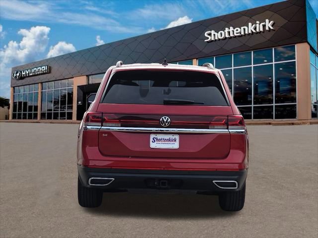 Used 2024 Volkswagen Atlas SE w/ Black Wheel Package image 7