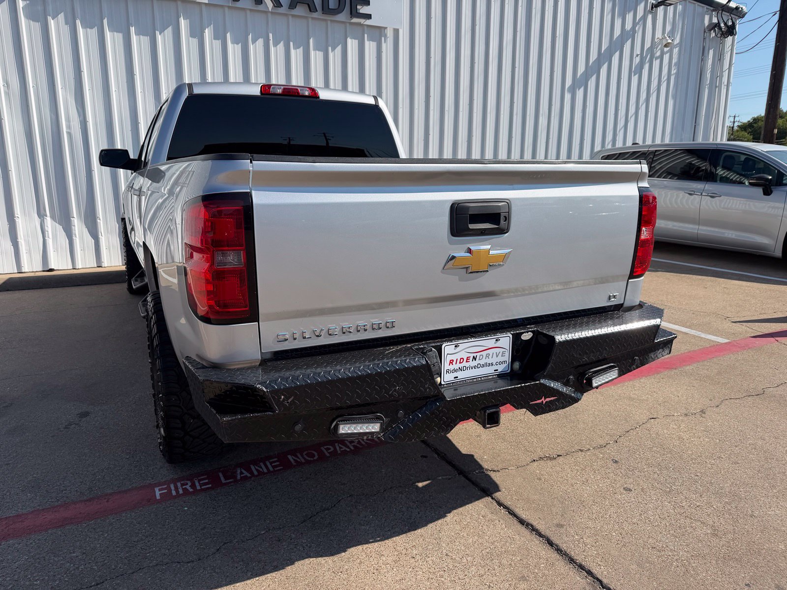 Used 2018 Chevrolet Silverado 1500 LT w/ Texas Edition AWD/4WD image 5