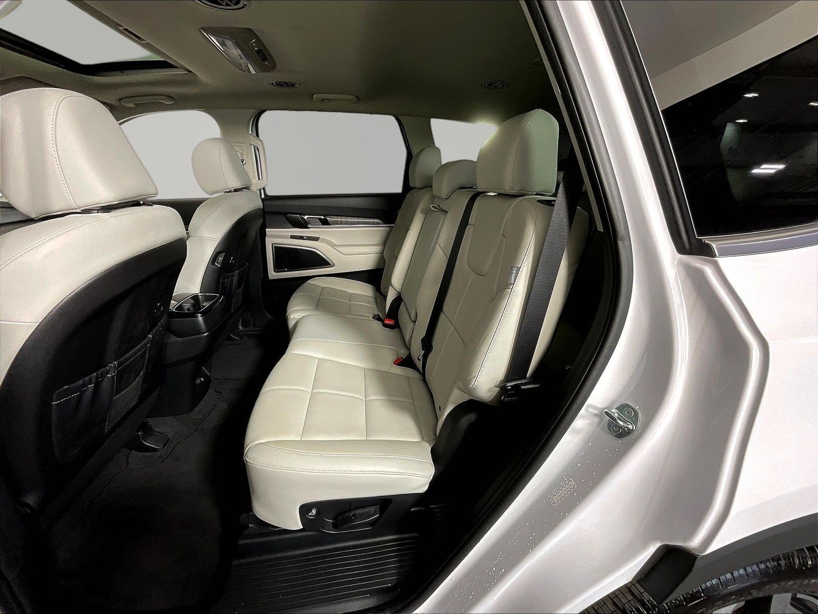 Used 2025 Kia Telluride EX FWD image 22