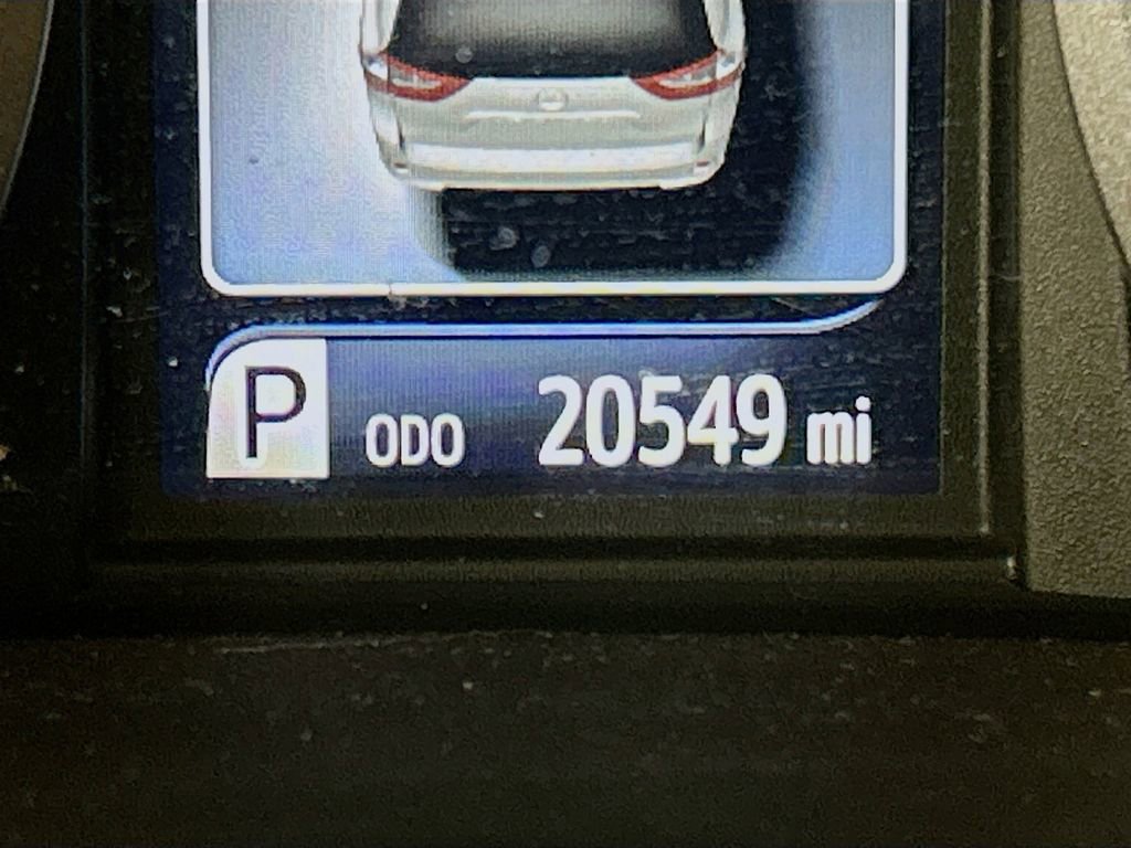 Used 2019 Toyota Sienna XLE FWD image 10