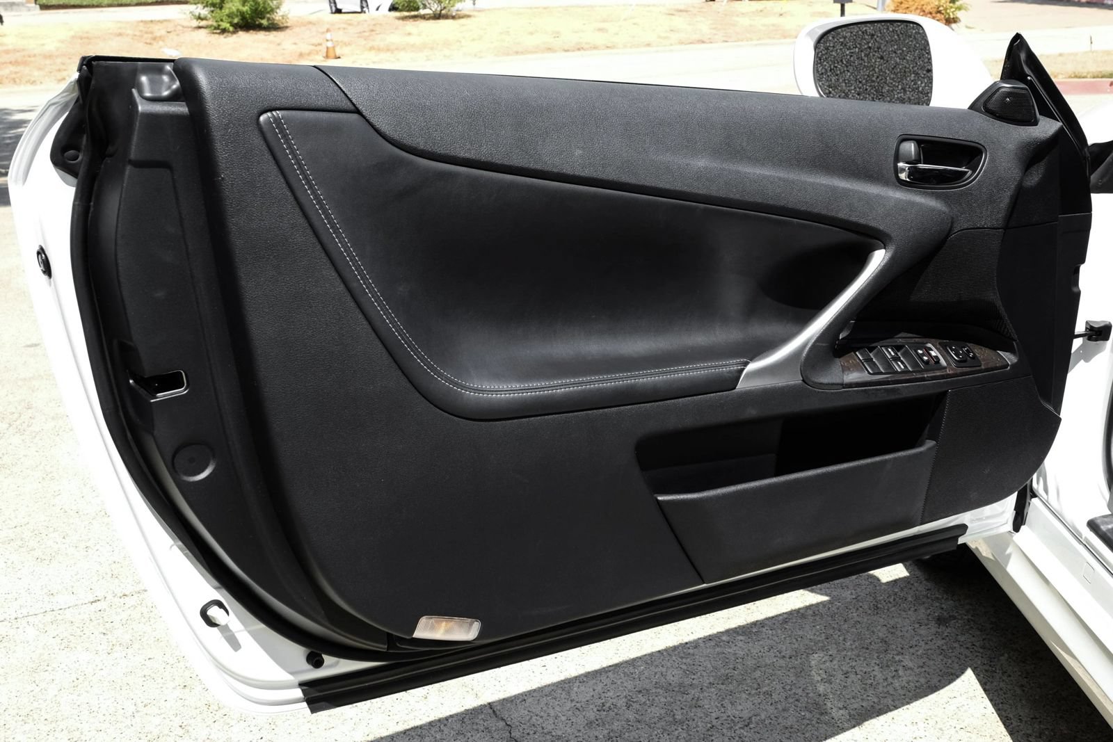 Used 2013 Lexus IS 250C RWD image 31